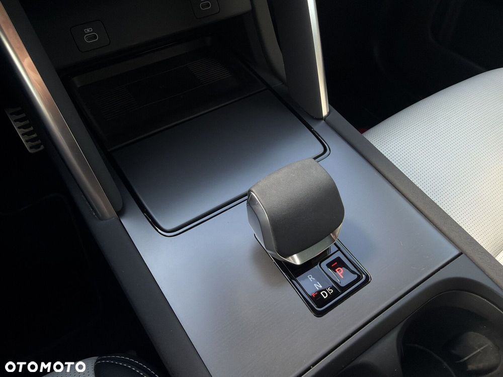 Land Rover Discovery Sport - 17