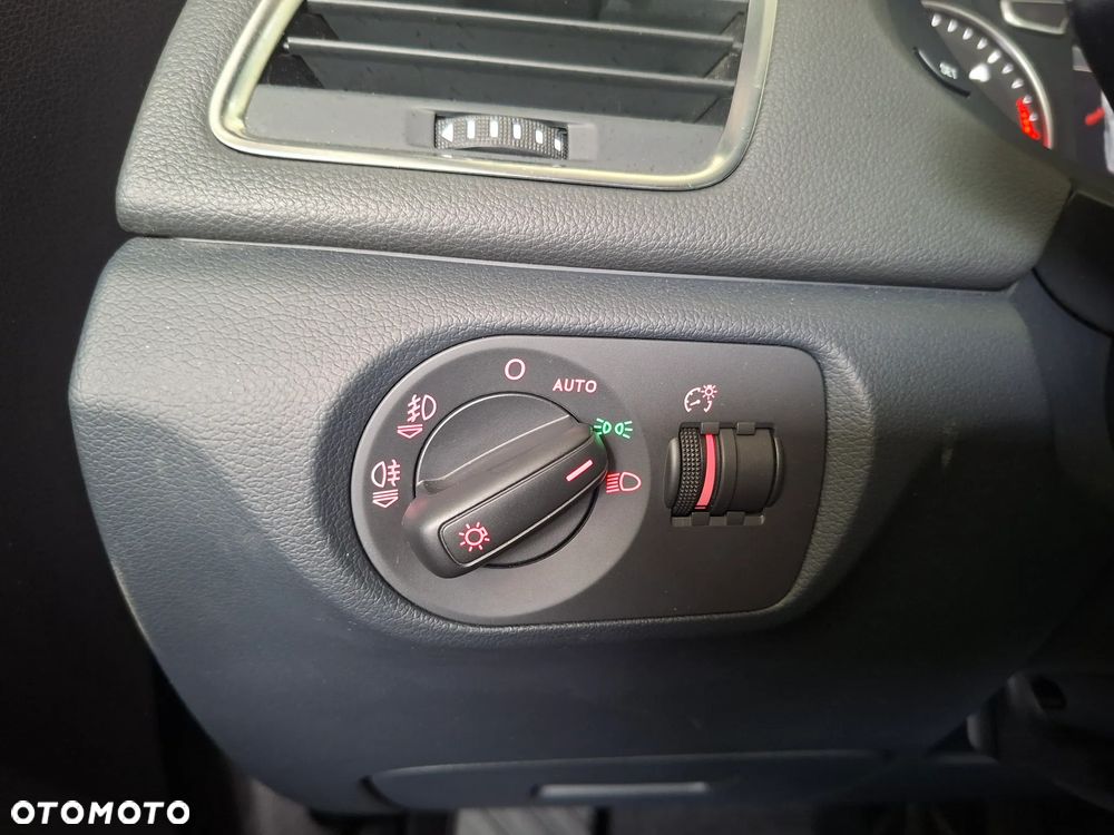 Audi Q3 - 18