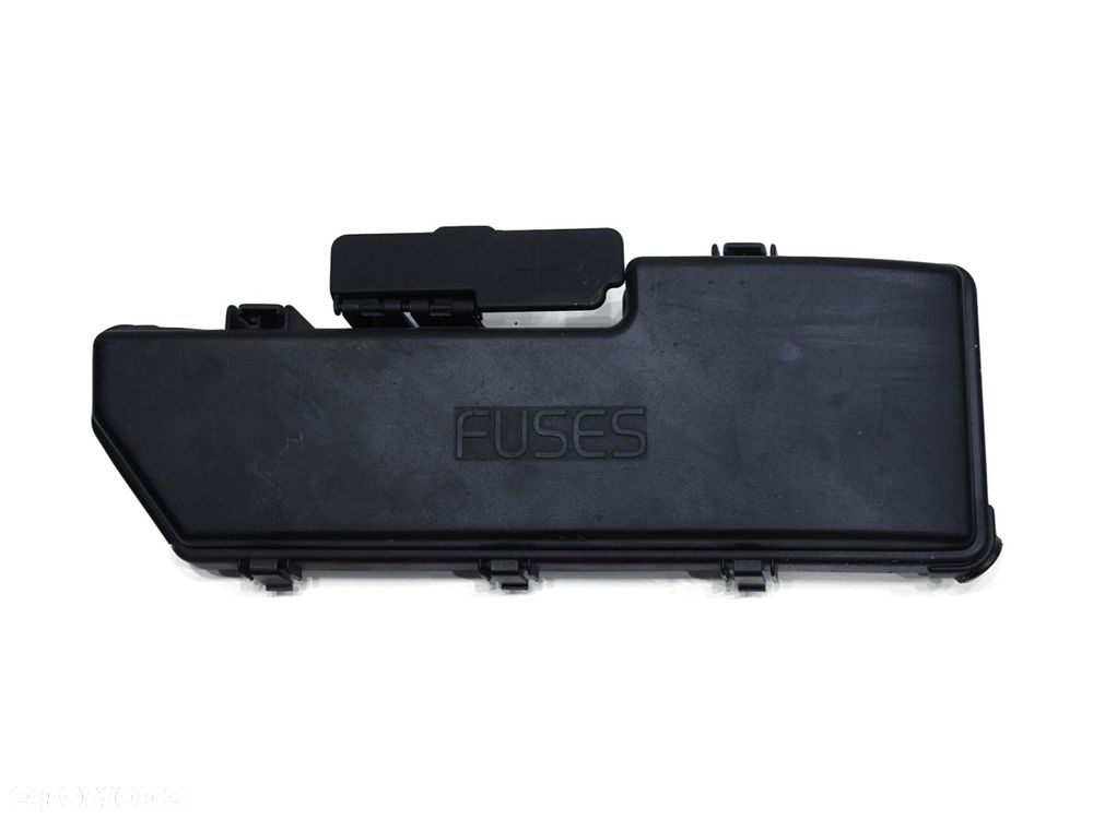 POKRYWA SKRZYNKI BEZPIECZNIKÓW VOLVO S60 2.4 B - 1