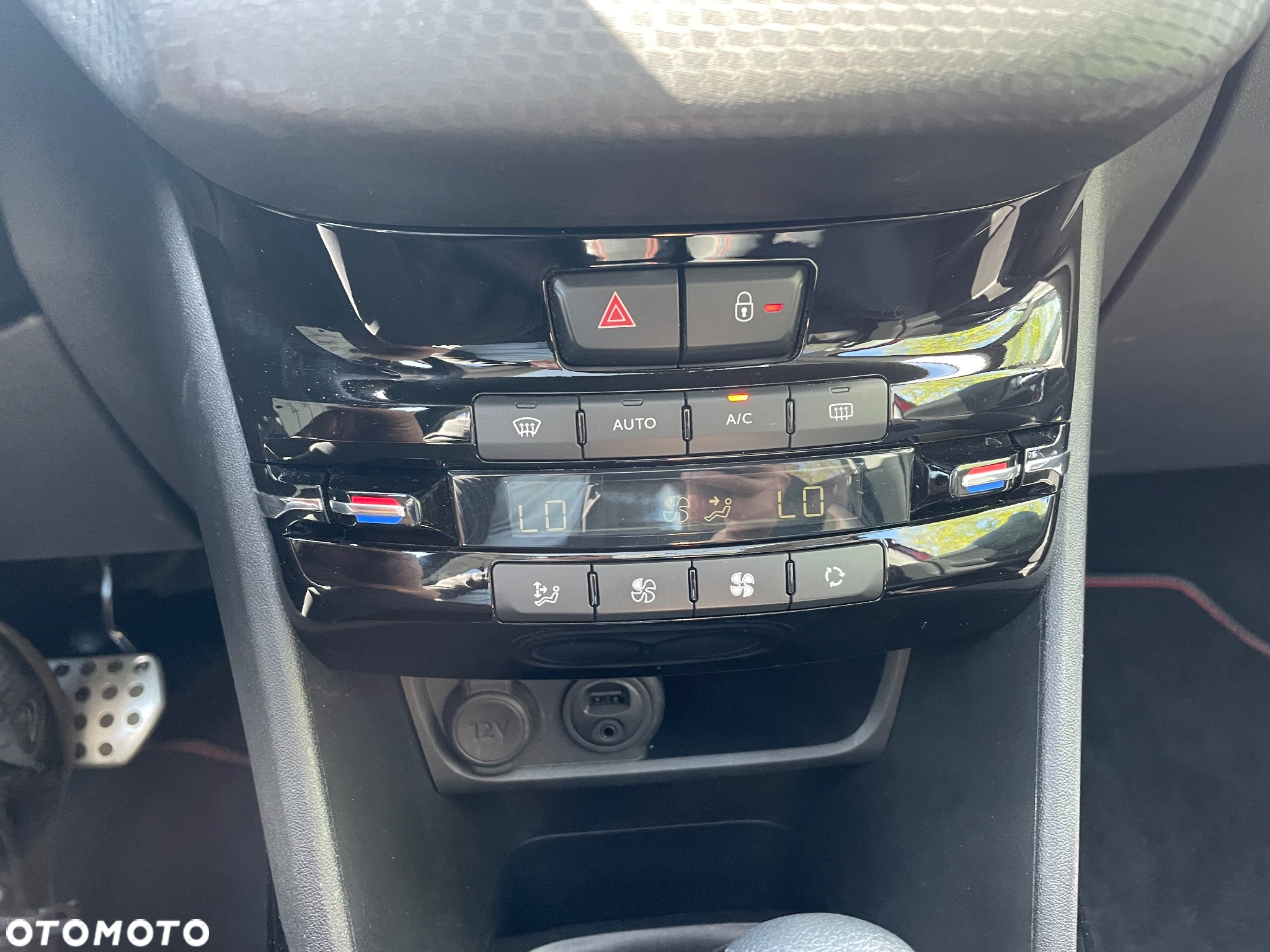 Peugeot 2008 PureTech 110 Stop&Start EAT6 GT-Line Edition - 29