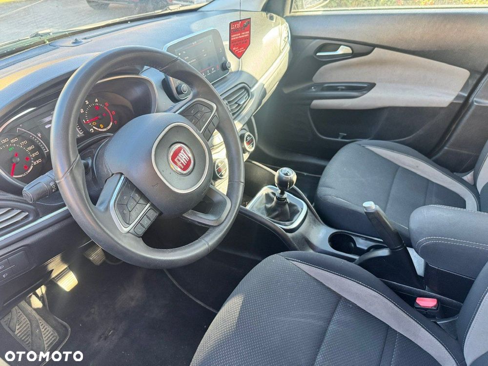 Fiat Tipo - 12