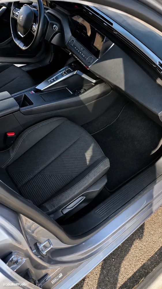 Peugeot 308 SW - 16