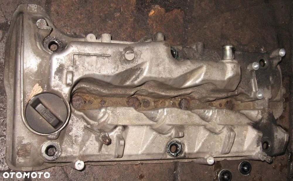 pokrywa zaworów blok głowica HONDA CIVIC VIII UFO 2.2 ICTDI DIESEL obudowa filtra oleju n22a2 - 1