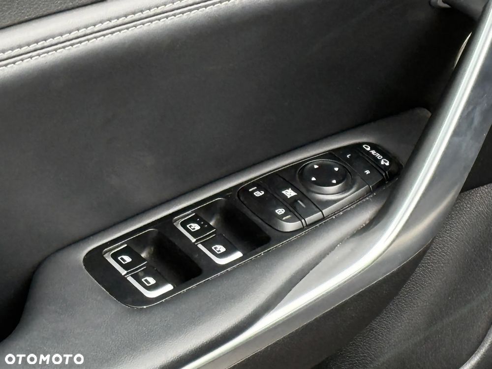 Kia Stinger 2.0 T-GDI GT Line - 24