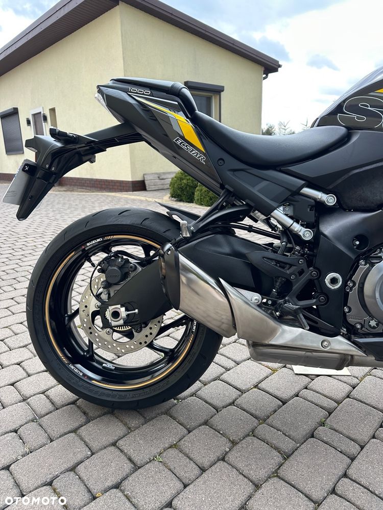 Suzuki GSX - 9