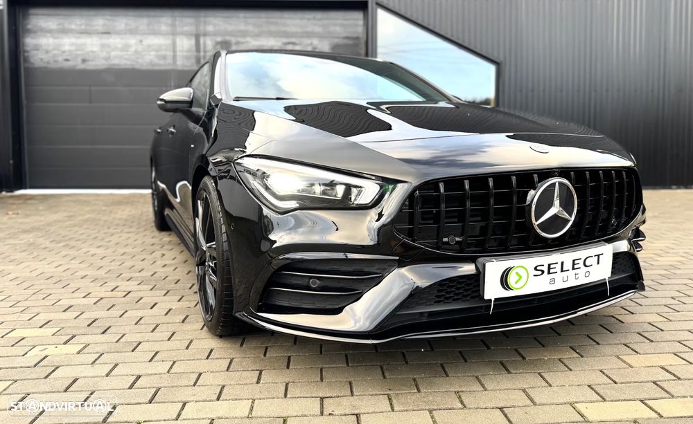 Mercedes-Benz CLA 250 e Shooting Brake AMG Line - 1