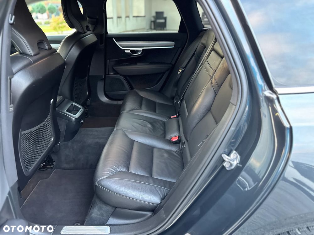 Volvo V90 - 34