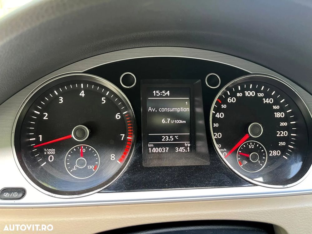 Volkswagen Passat CC - 8
