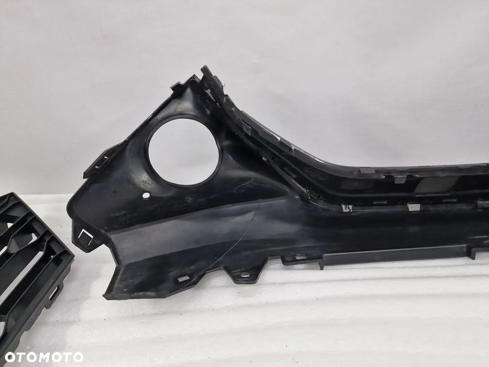 TOYOTA AYGO II LIFT 17- DOKŁADKA / SPOJLER / DOLNA KRATKA ŚRODKOWA ZDERZAKA PRZEDNIEGO PRZÓD , NR 52112-0H080 , NR AUKCJI KR338 - 15