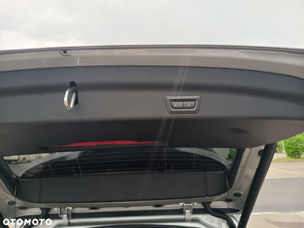BMW X1 sDrive20i mHEV xLine sport - 8