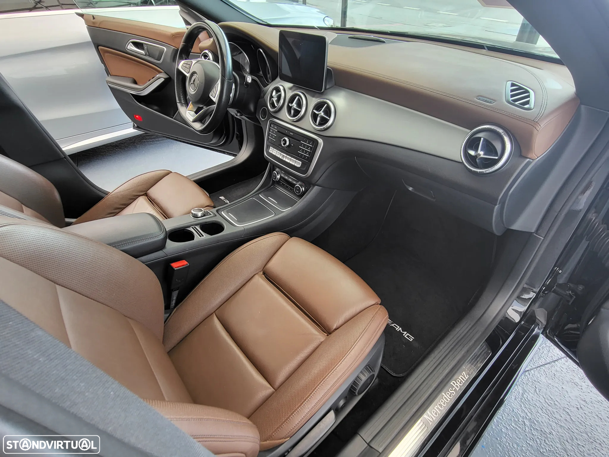 Mercedes-Benz CLA 220 Shooting Brake d 7G-DCT AMG Line - 19