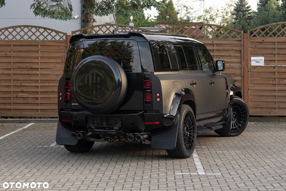 Land Rover Defender 3.0 D300 mHEV X-Dynamic HSE - 4