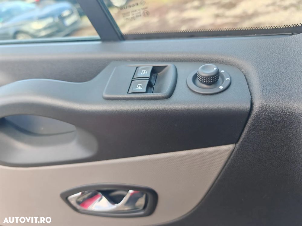 Renault Trafic ENERGY dCi 125 Combi Expression - 11