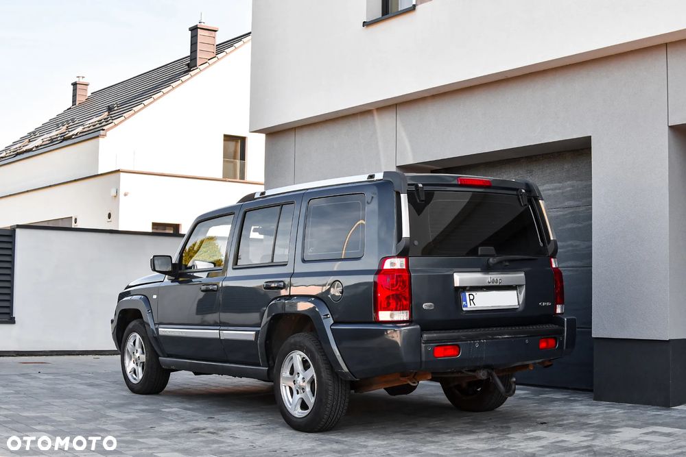 Jeep Commander 2008 photo 2