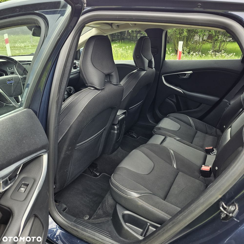 Volvo V40 T3 Kinetic - 12