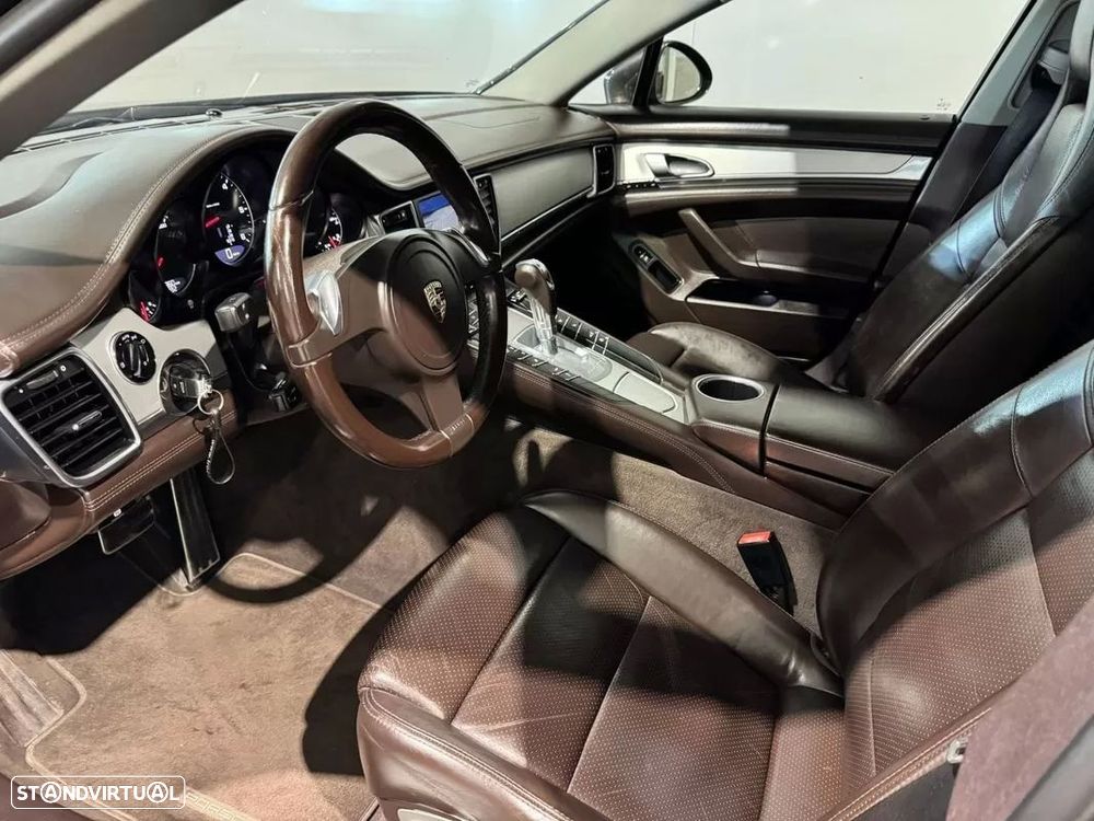 Porsche Panamera - 18
