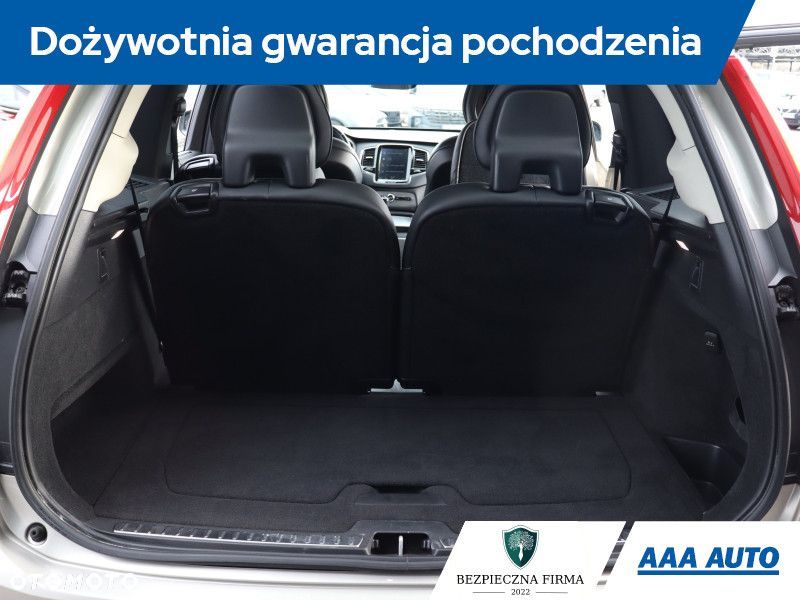 Volvo XC 90 - 22