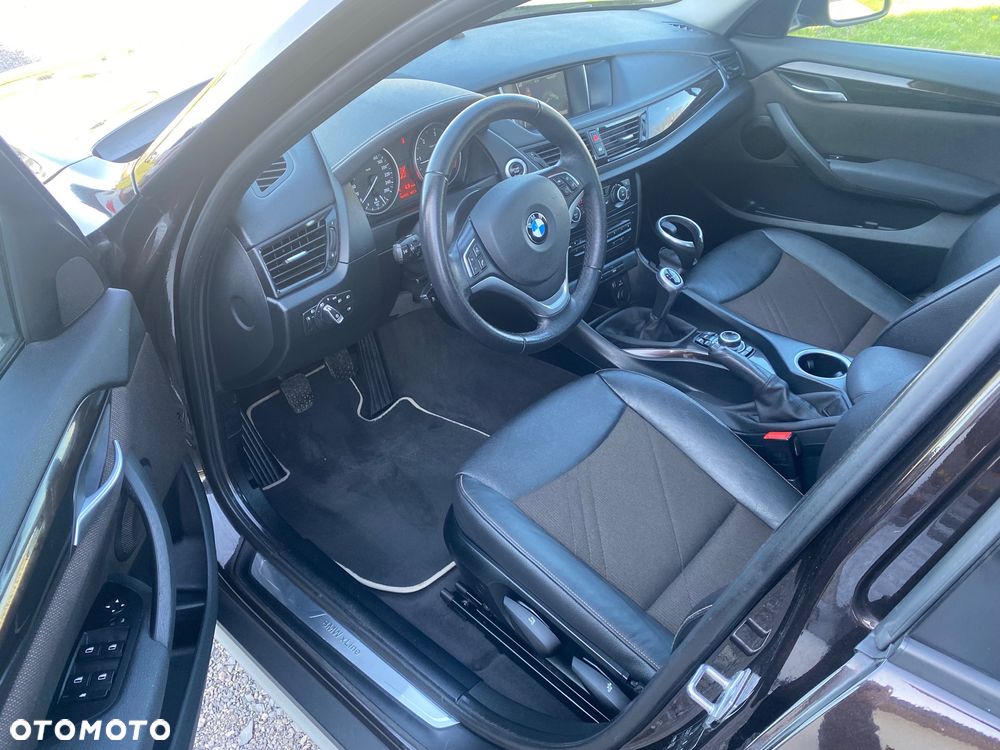 BMW X1 sDrive18d xLine - 8