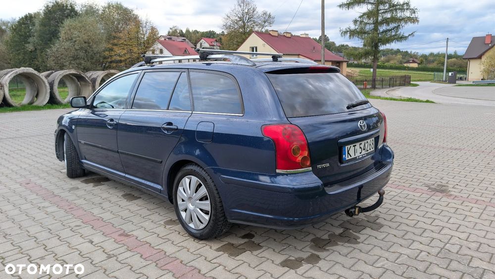 Toyota Avensis 1.8 VVT-i Sol - 3