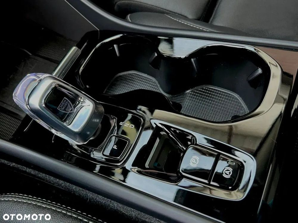 Volvo XC 40 - 26
