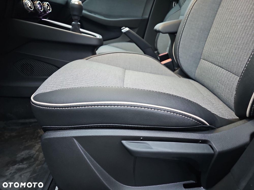 Renault Clio 1.0 TCe Techno - 27