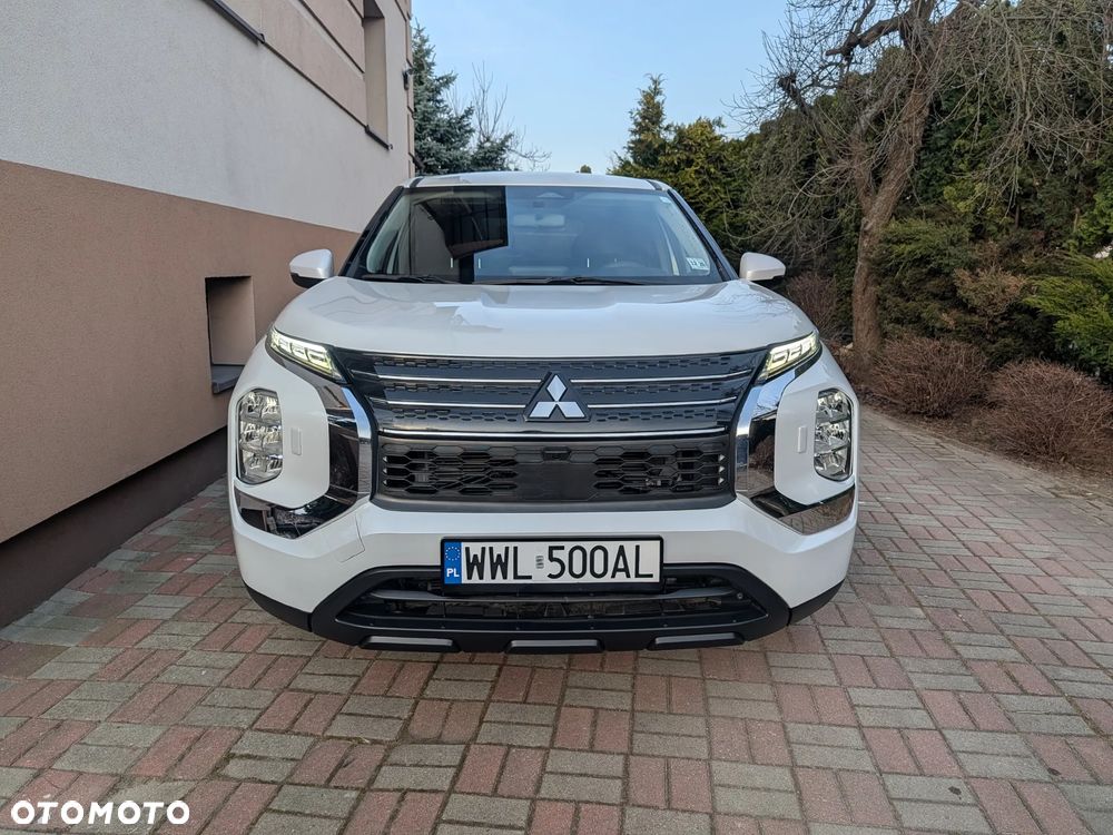 Mitsubishi Outlander - 5