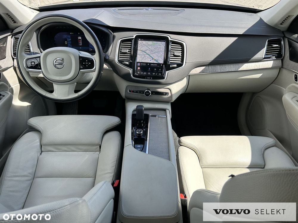 Volvo XC 90 - 35