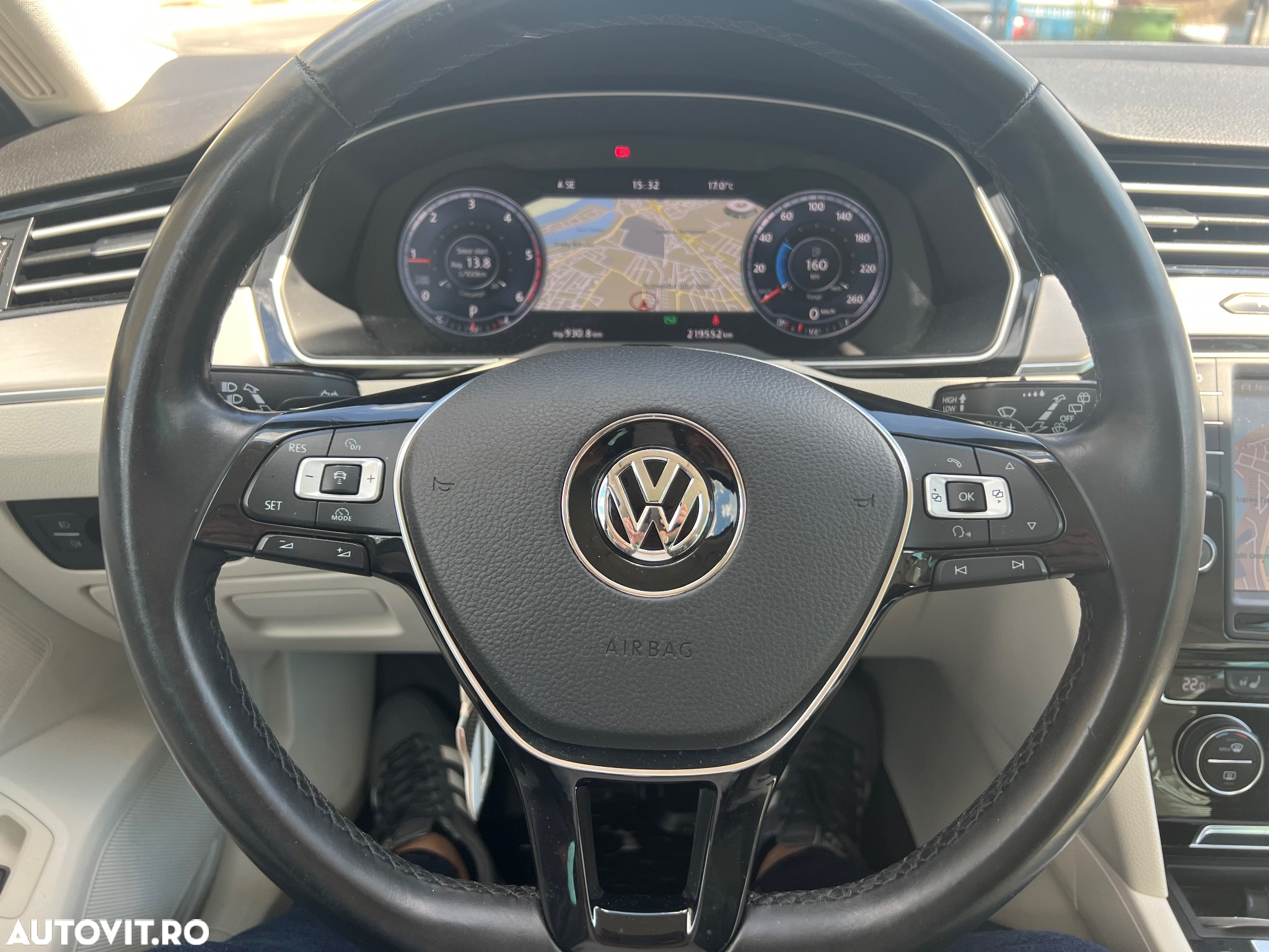 Volkswagen Passat Variant 2.0 BiTDI 4Mot DSG Highline - 13