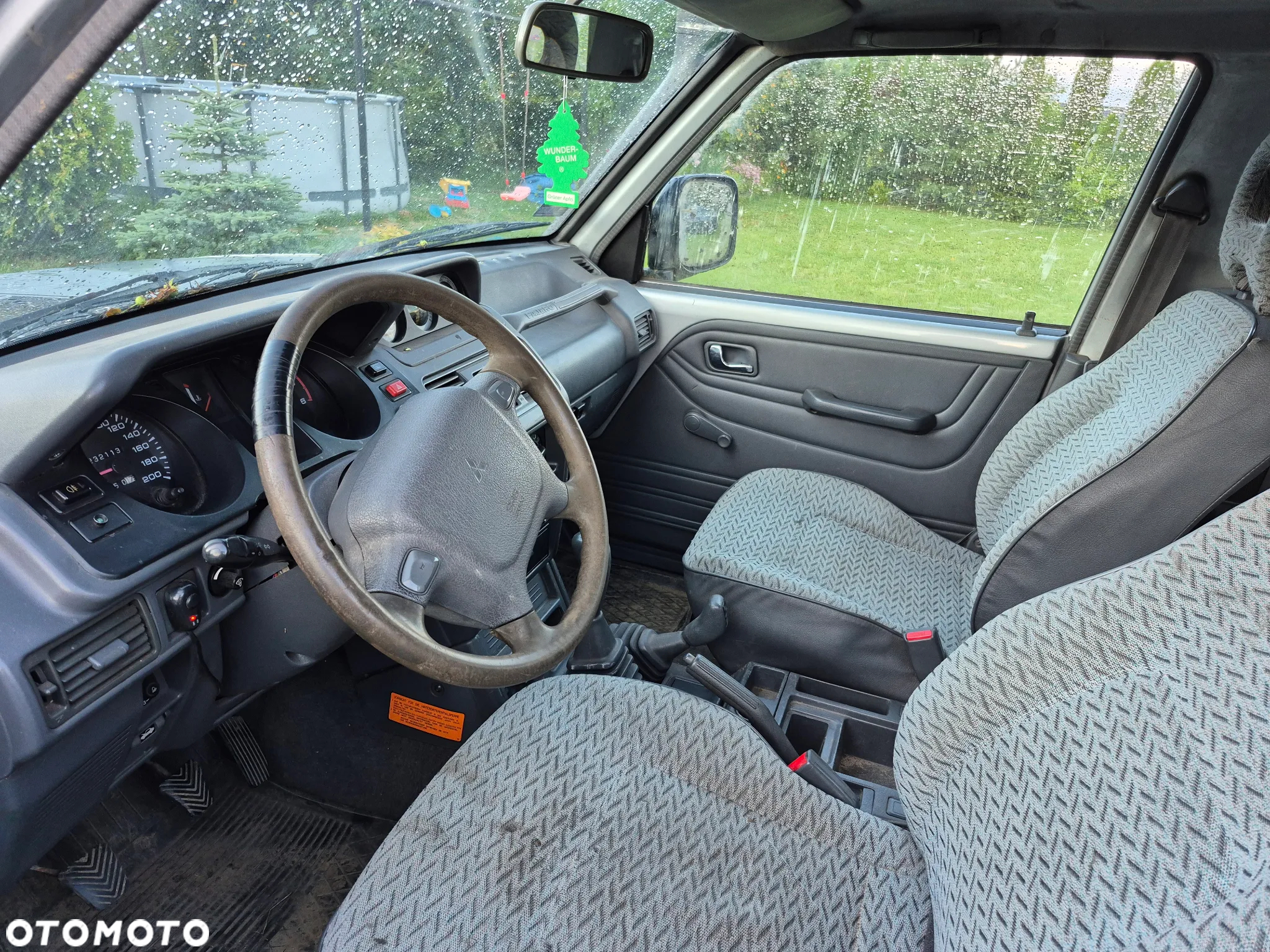 Mitsubishi Pajero 2.5 TD GL - 9