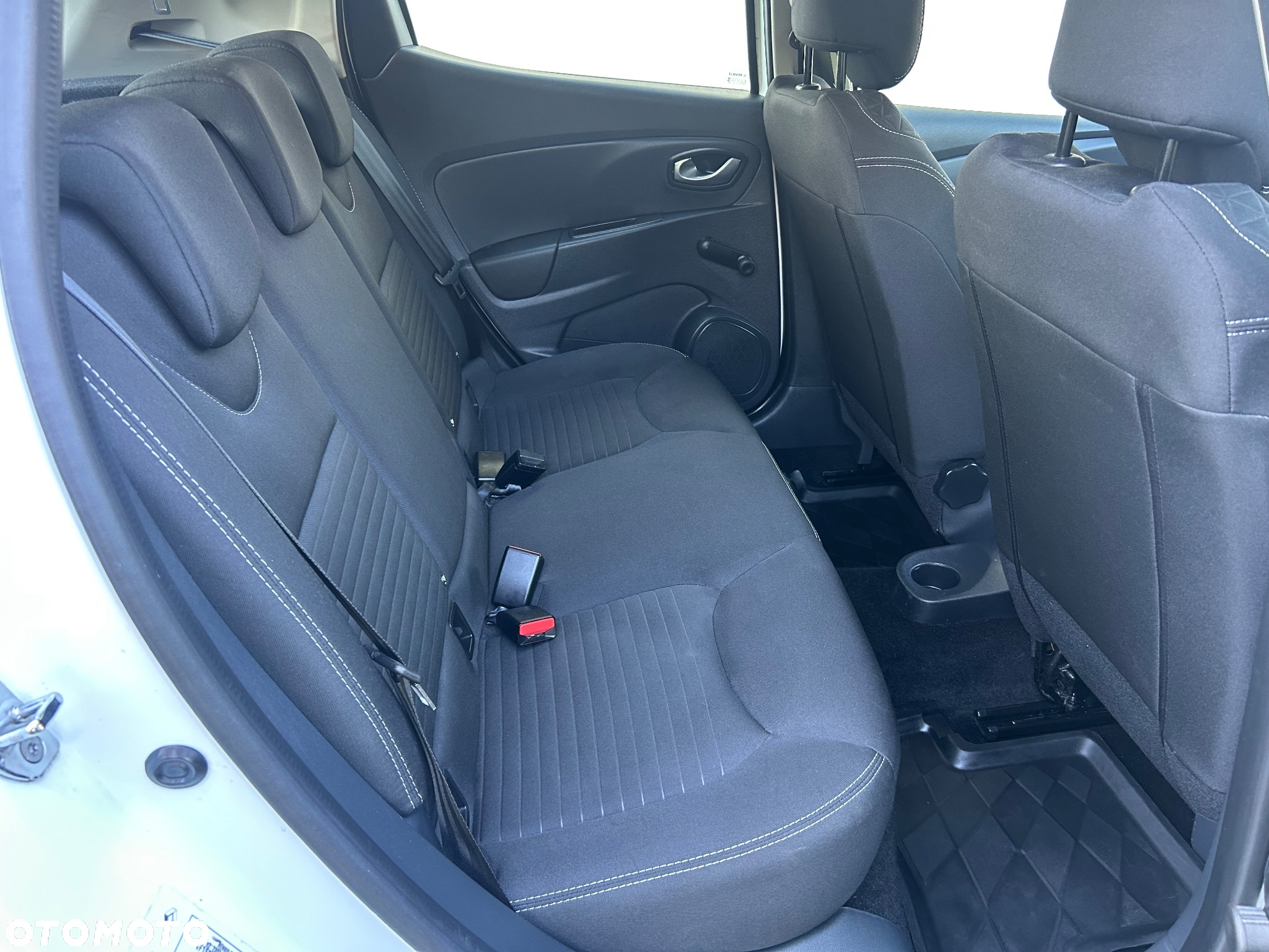 Renault Clio 1.2 16V Limited EU6 - 17