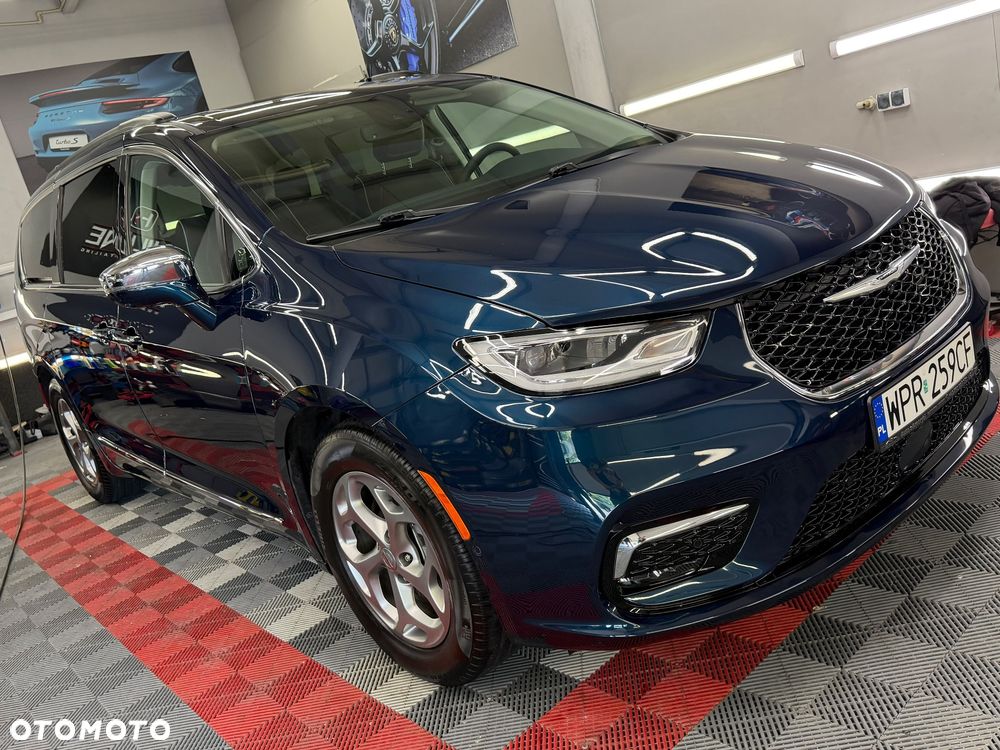 Chrysler Pacifica - 14
