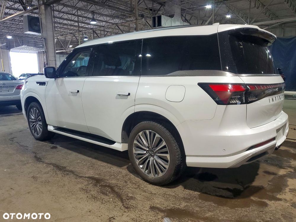 Infiniti QX80 - 3