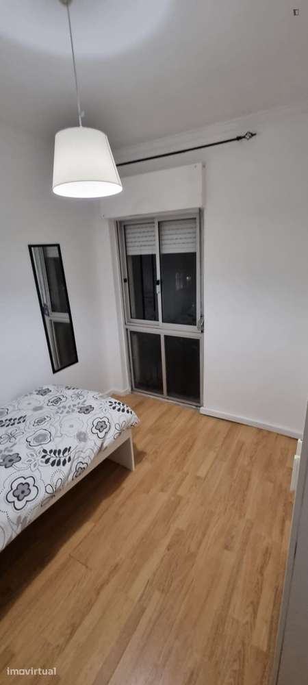 Quarto - localizado em Lisbon - Grande imagem: 4/9