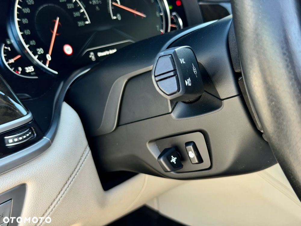 BMW Seria 7 750i xDrive Edition Exclusive - 15