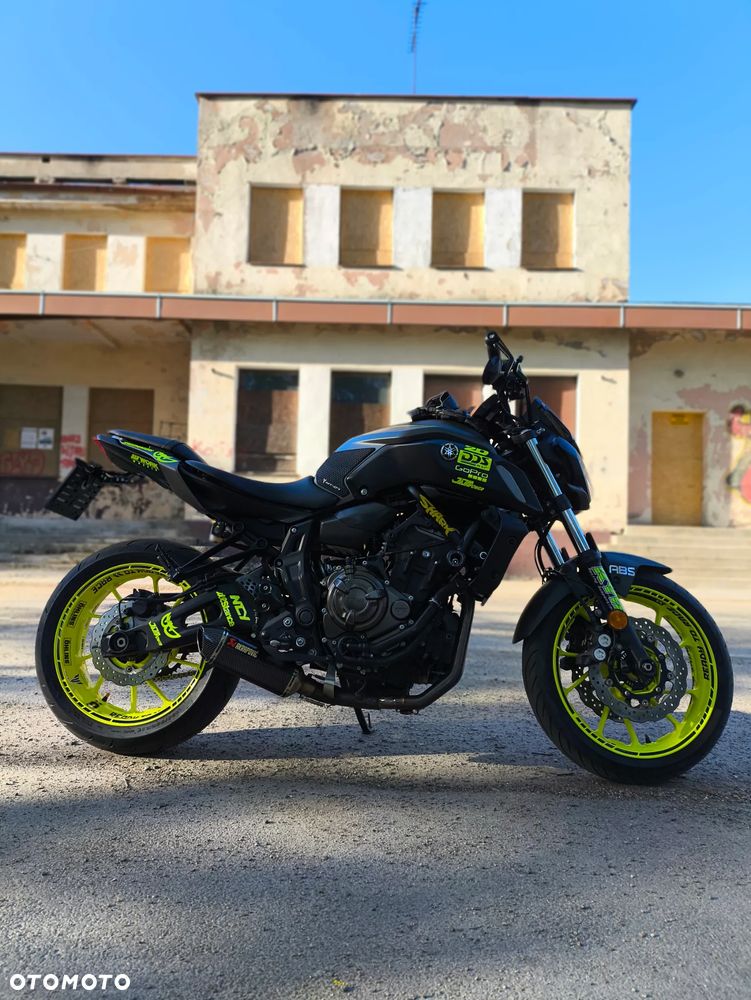 Yamaha MT - 16