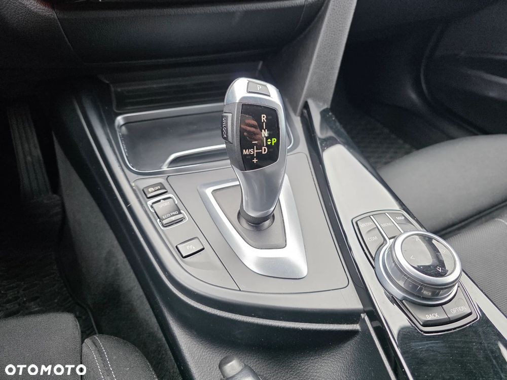 BMW Seria 3 316d Sport Line - 14
