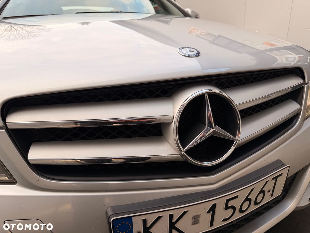 Mercedes-Benz Klasa C 180 BlueEFFICIENCY - 33
