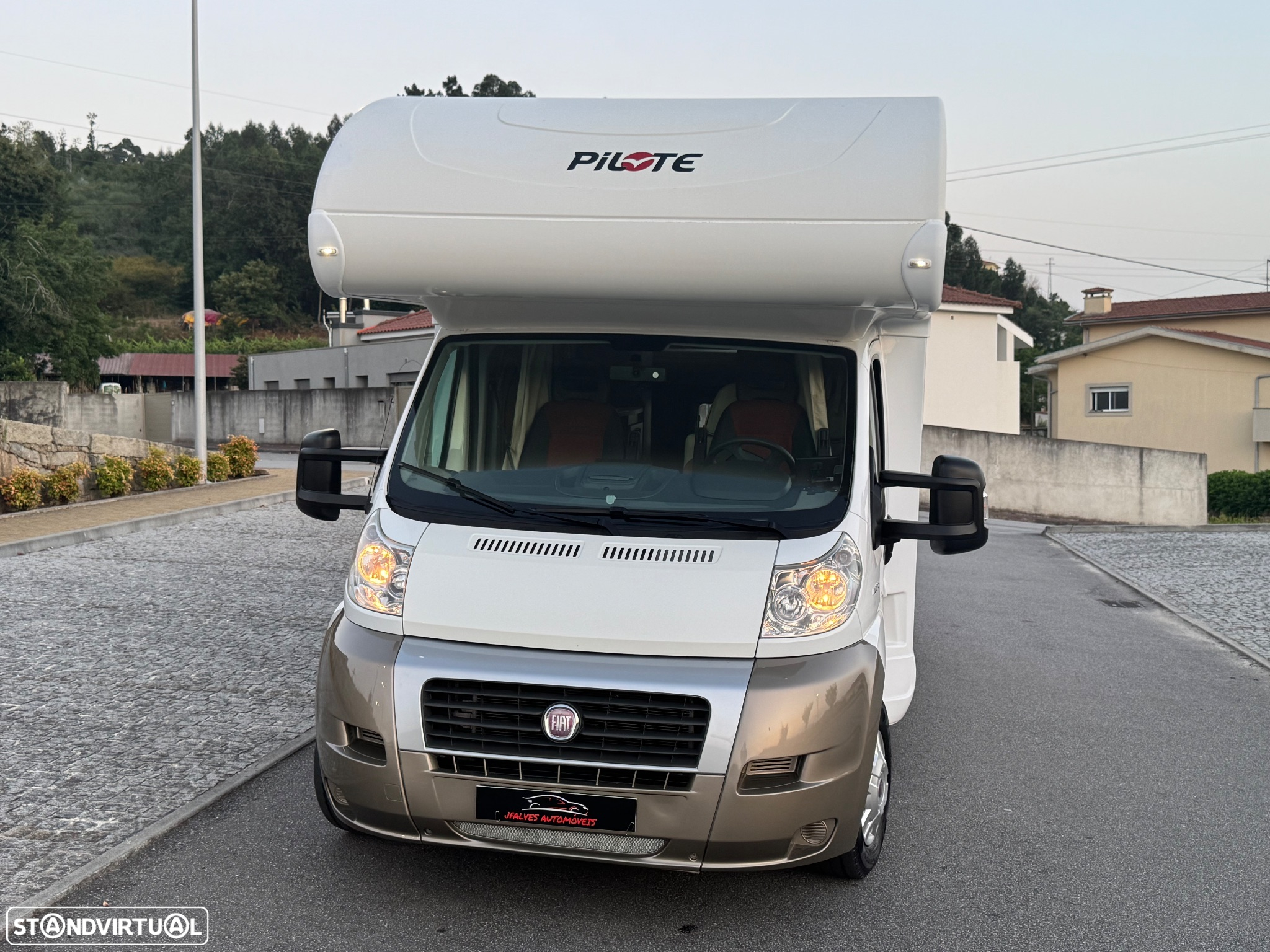Pilote Aventura A650 6.47M, 6 lugares - 2