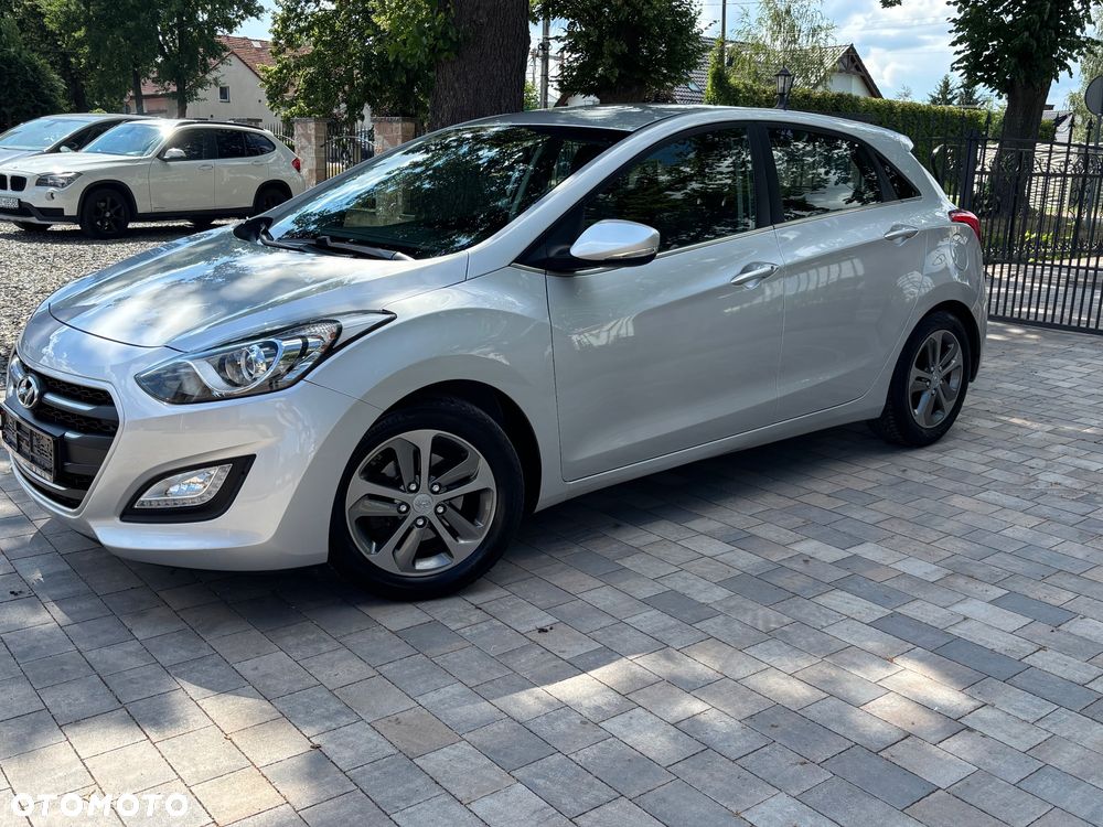 Hyundai i30 1.6 CRDi Premium - 1