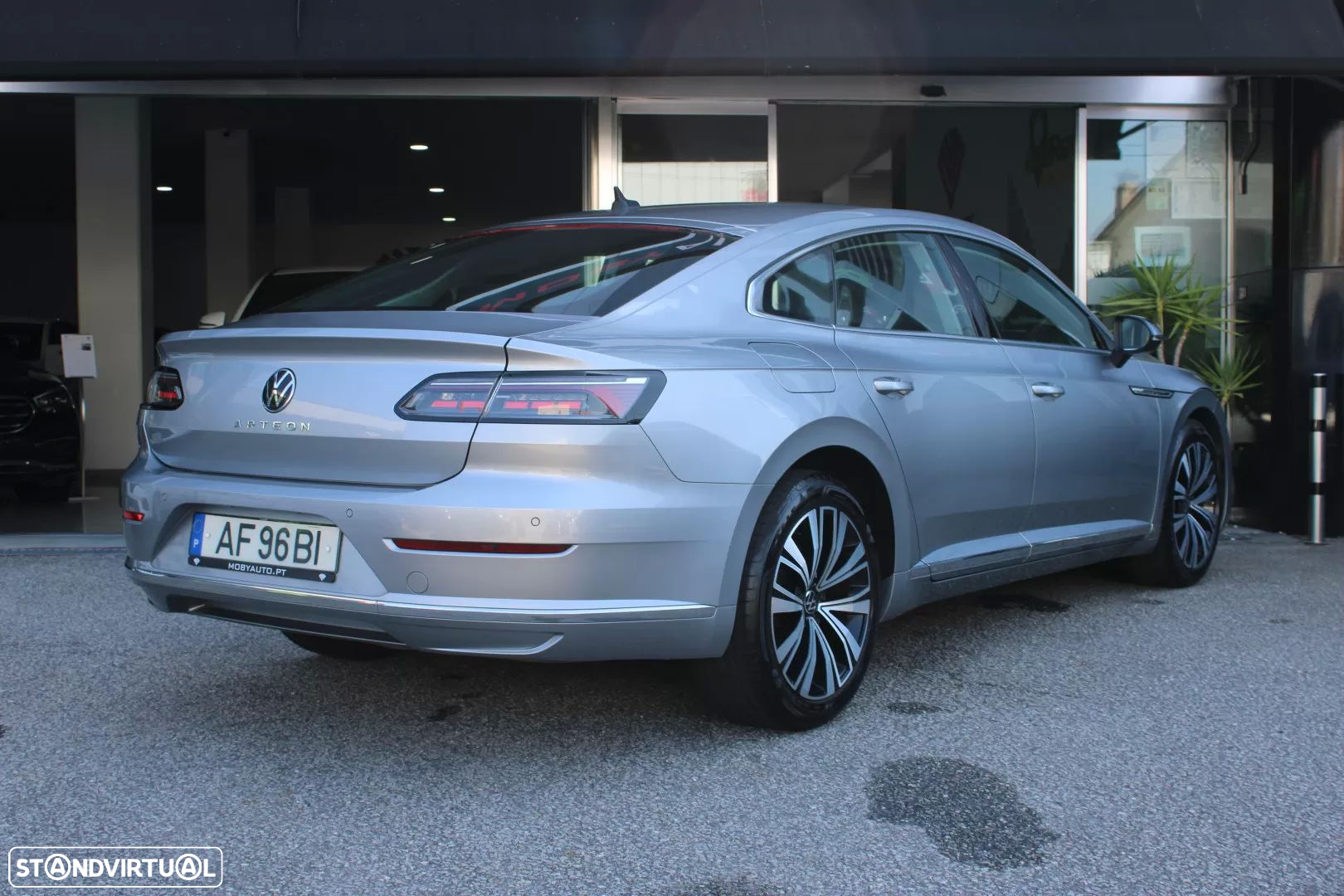 VW Arteon 2.0 TDI Elegance DSG - 2