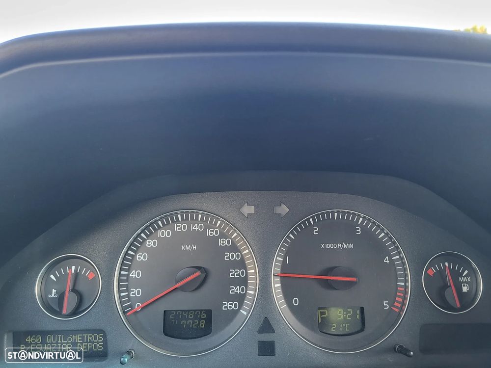 Volvo XC 70 D5 Nivel 2 Auto. - 10