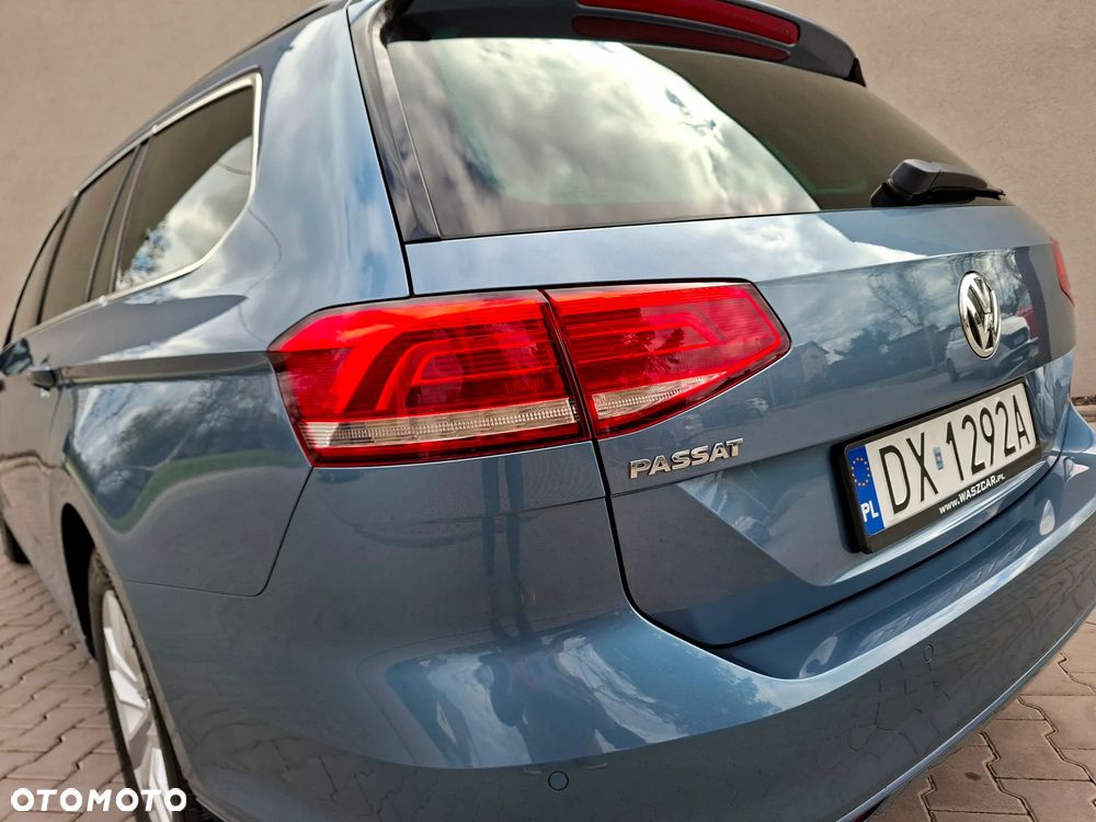 Volkswagen Passat - 14