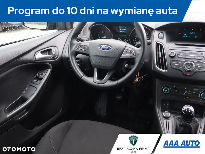 Ford Focus - 8