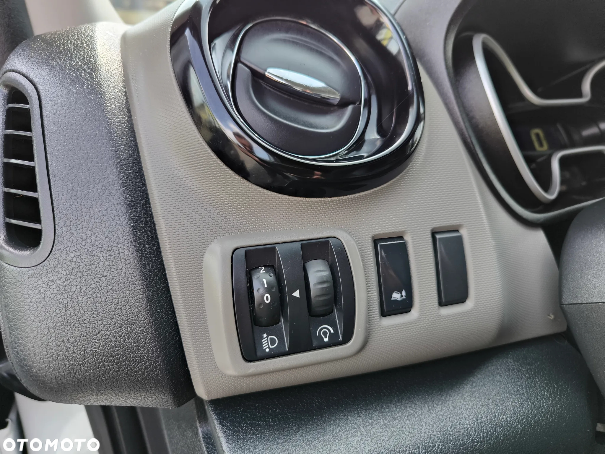 Renault Trafic - 17