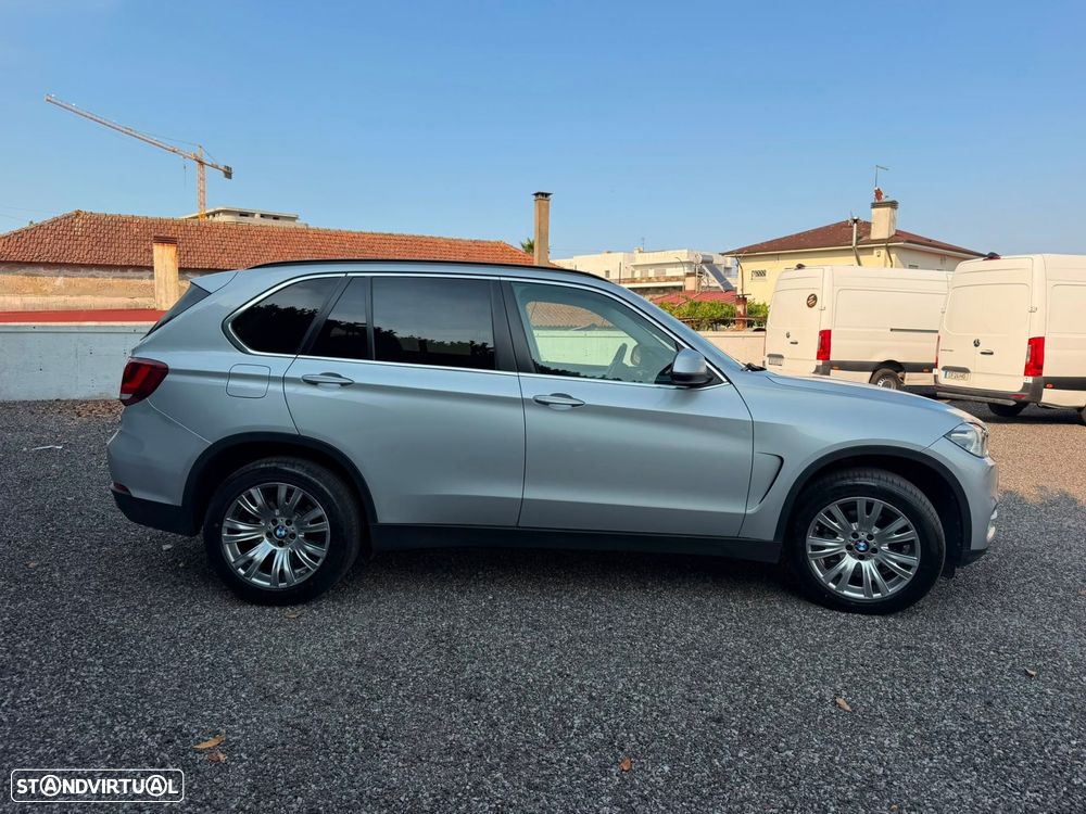 BMW X5 25 d sDrive Comfort 7L - 12