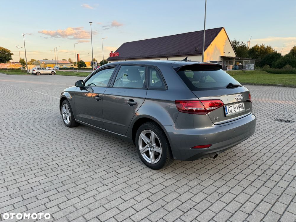 Audi A3 Sportback 30 TFSI - 4