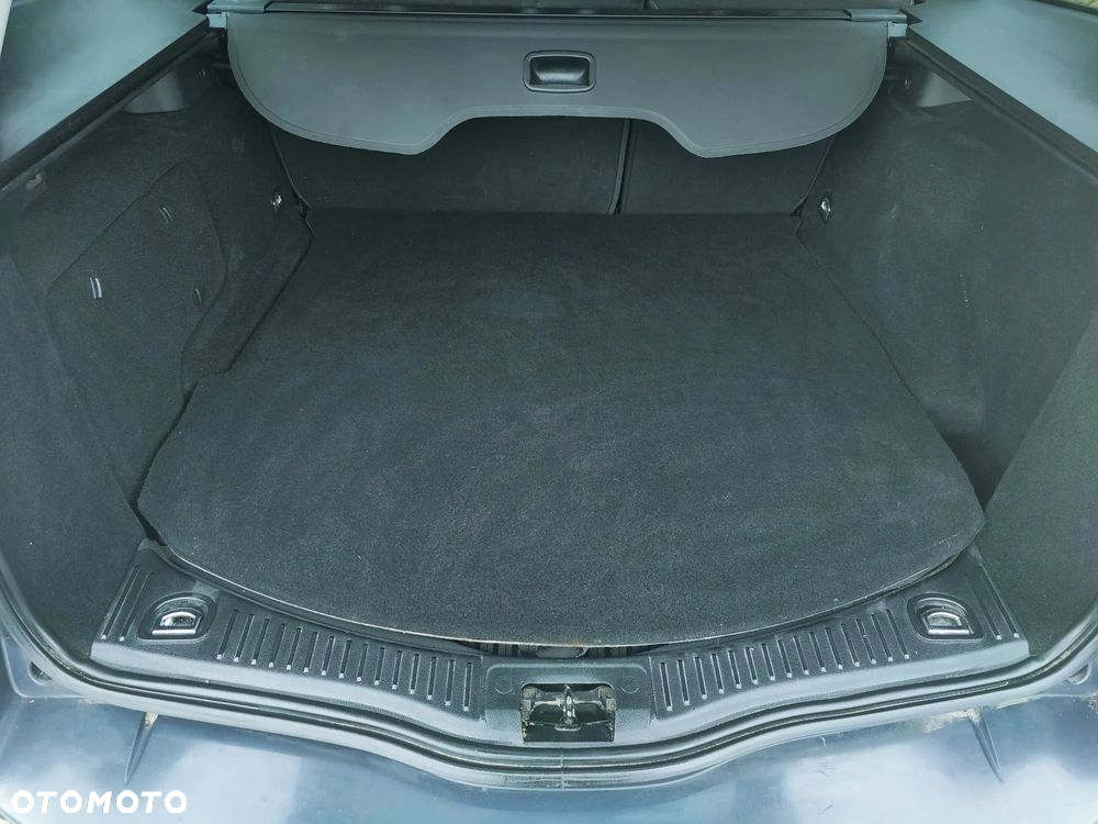 Ford Mondeo - 9