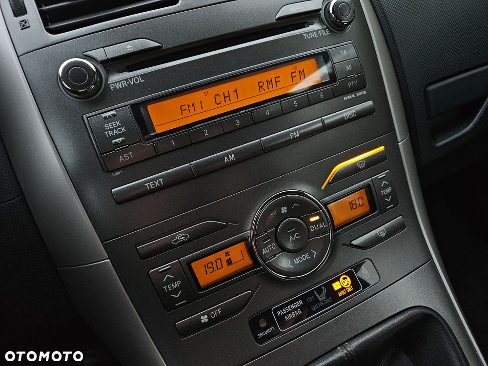 Toyota Auris 1.6 VVT-i Executive - 36