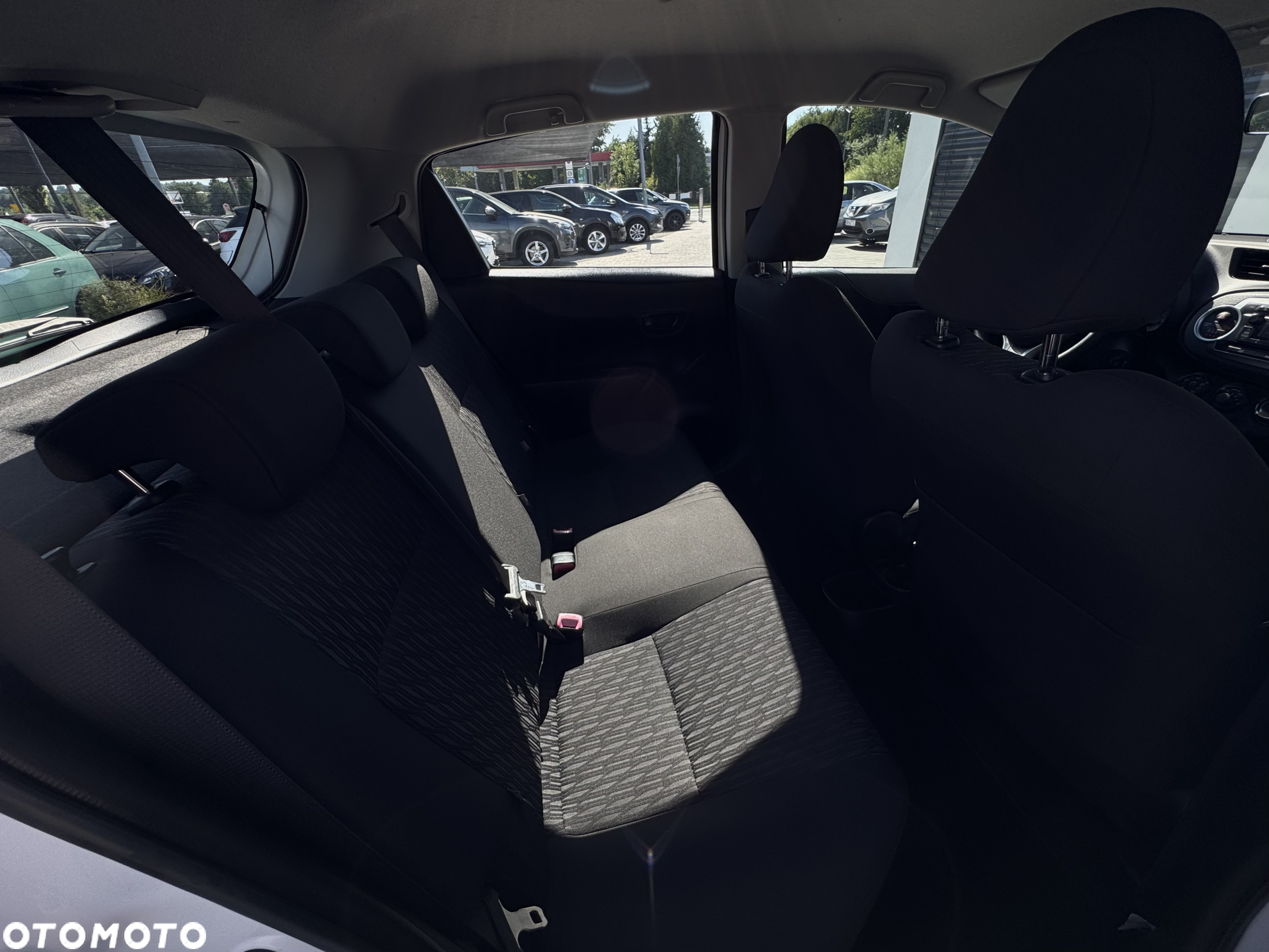 Toyota Yaris 1.0 VVT-i Cool - 30