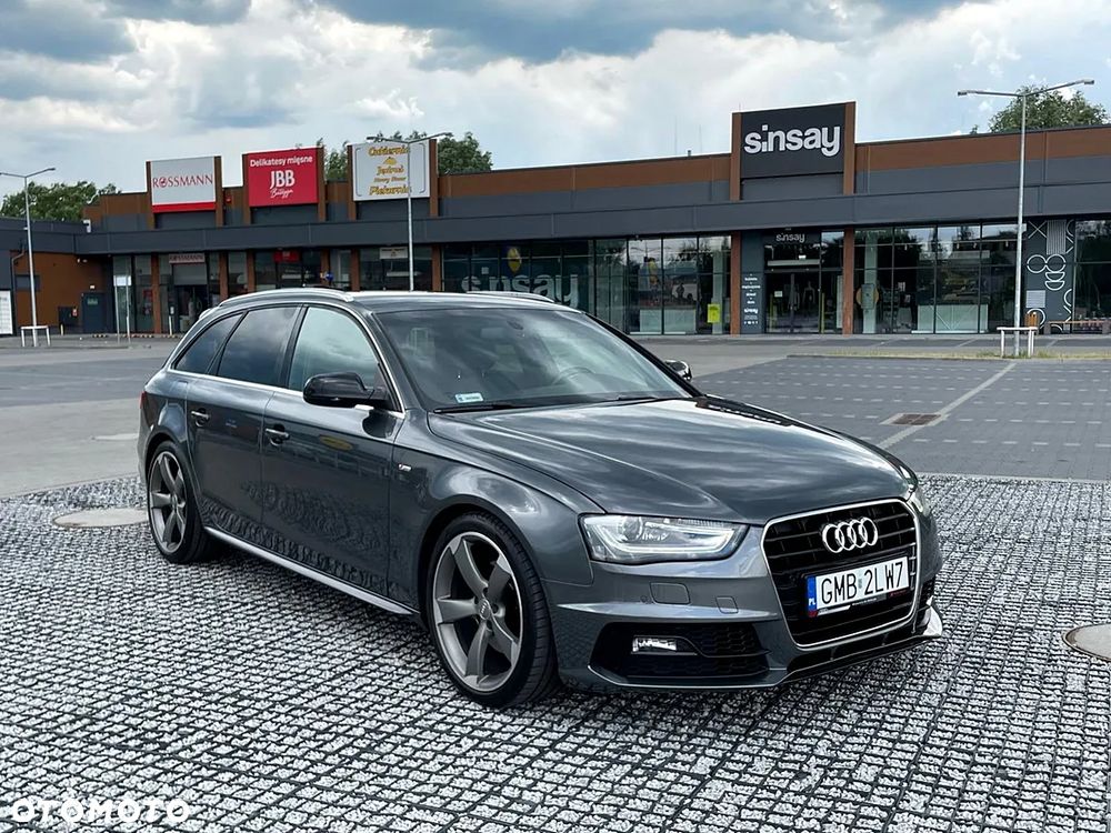 Audi A4 Avant 2.0 TDI DPF clean diesel multitronic S line Sportpaket - 24